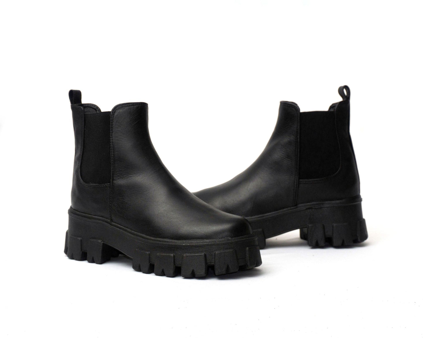 PRADA TRACTOR