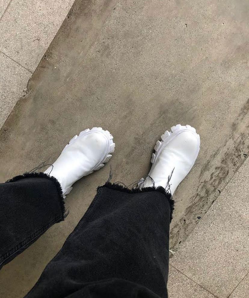 PRADA TRACTOR