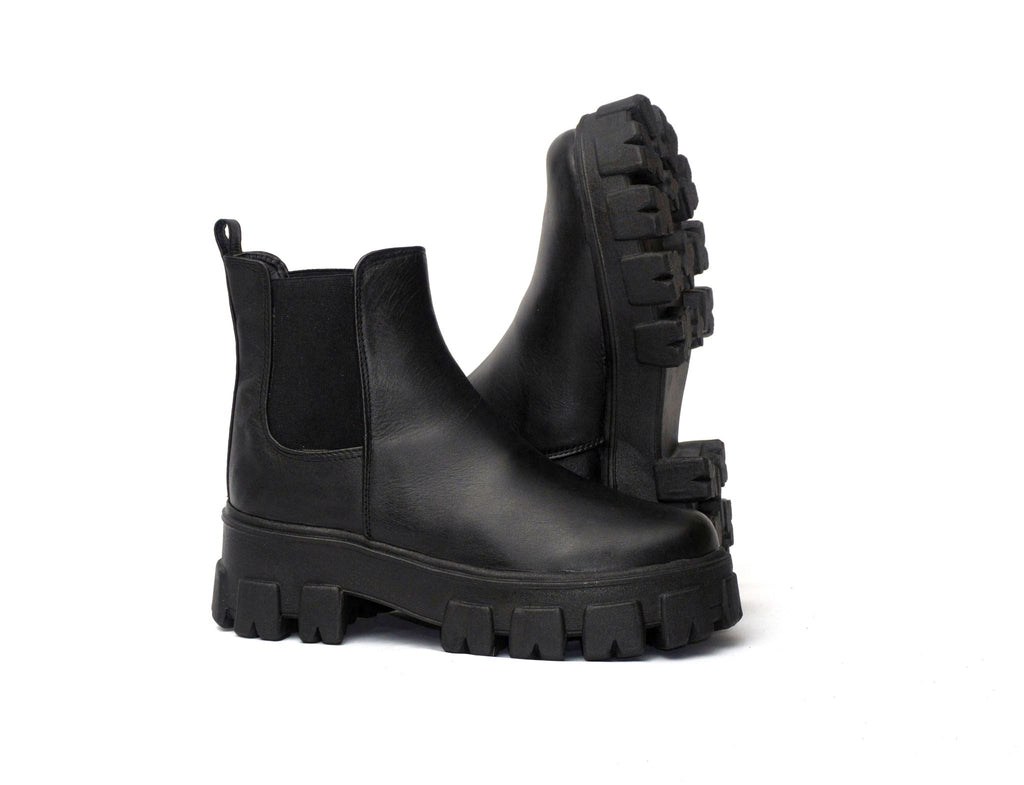PRADA TRACTOR